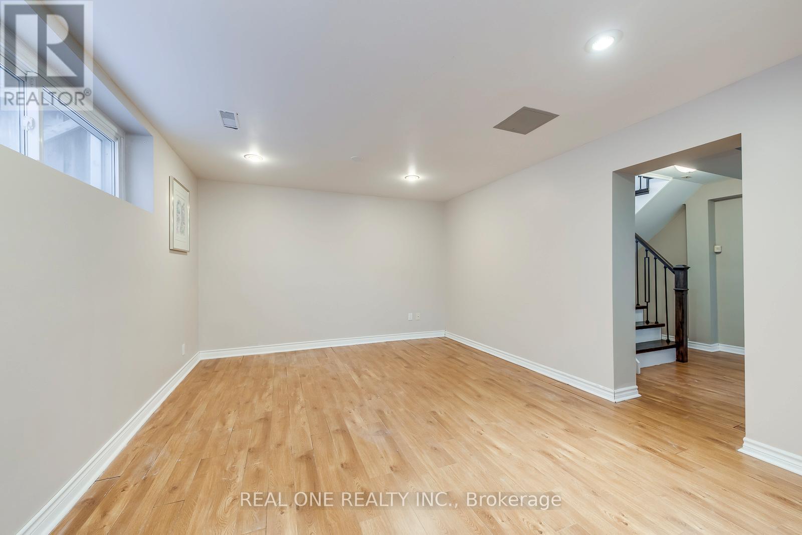 1399 Chriseden Drive, Mississauga, ON - Indoor Photo Showing Other Room