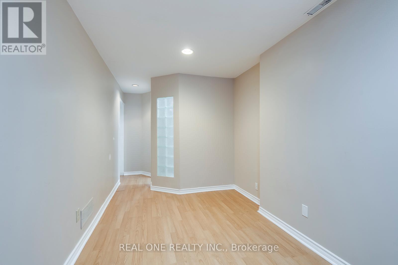 1399 Chriseden Drive, Mississauga, ON - Indoor Photo Showing Other Room