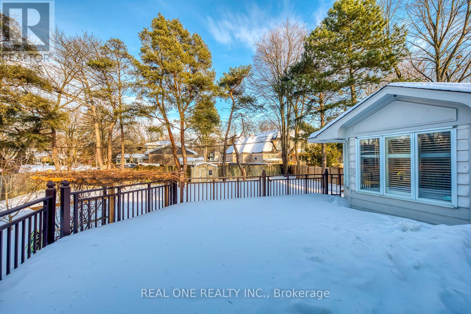 1399 Chriseden Drive, Mississauga, ON - Outdoor