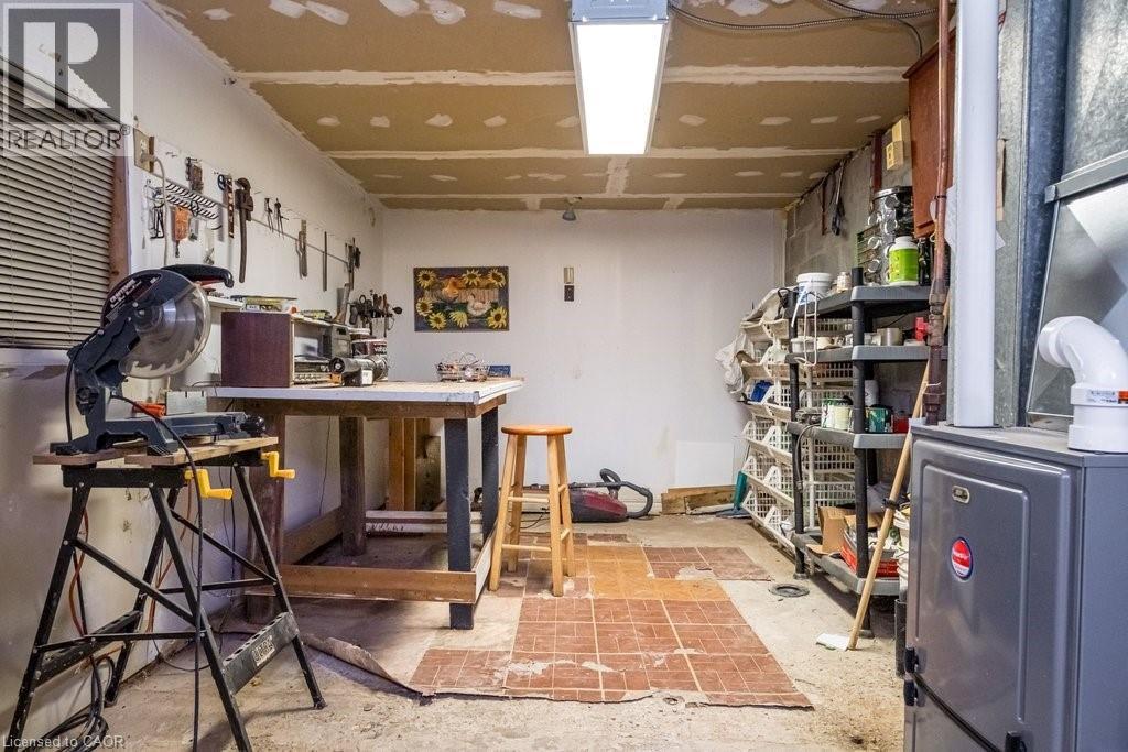 50 Macaulay Street W, Hamilton, ON - Indoor