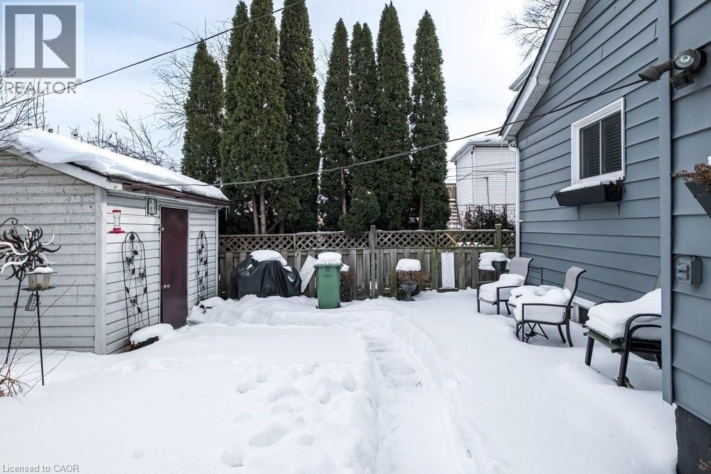 50 Macaulay Street W, Hamilton, ON - Outdoor