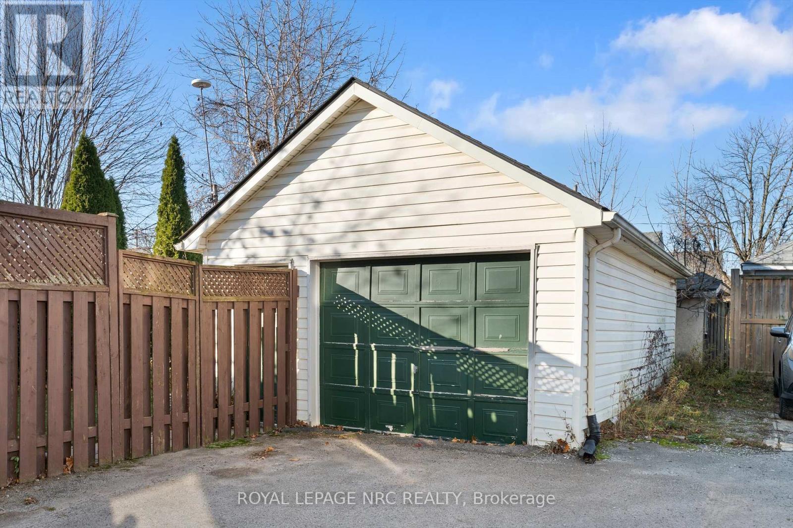 163 Pine Street S, Thorold (Thorold Downtown), ON - Outdoor