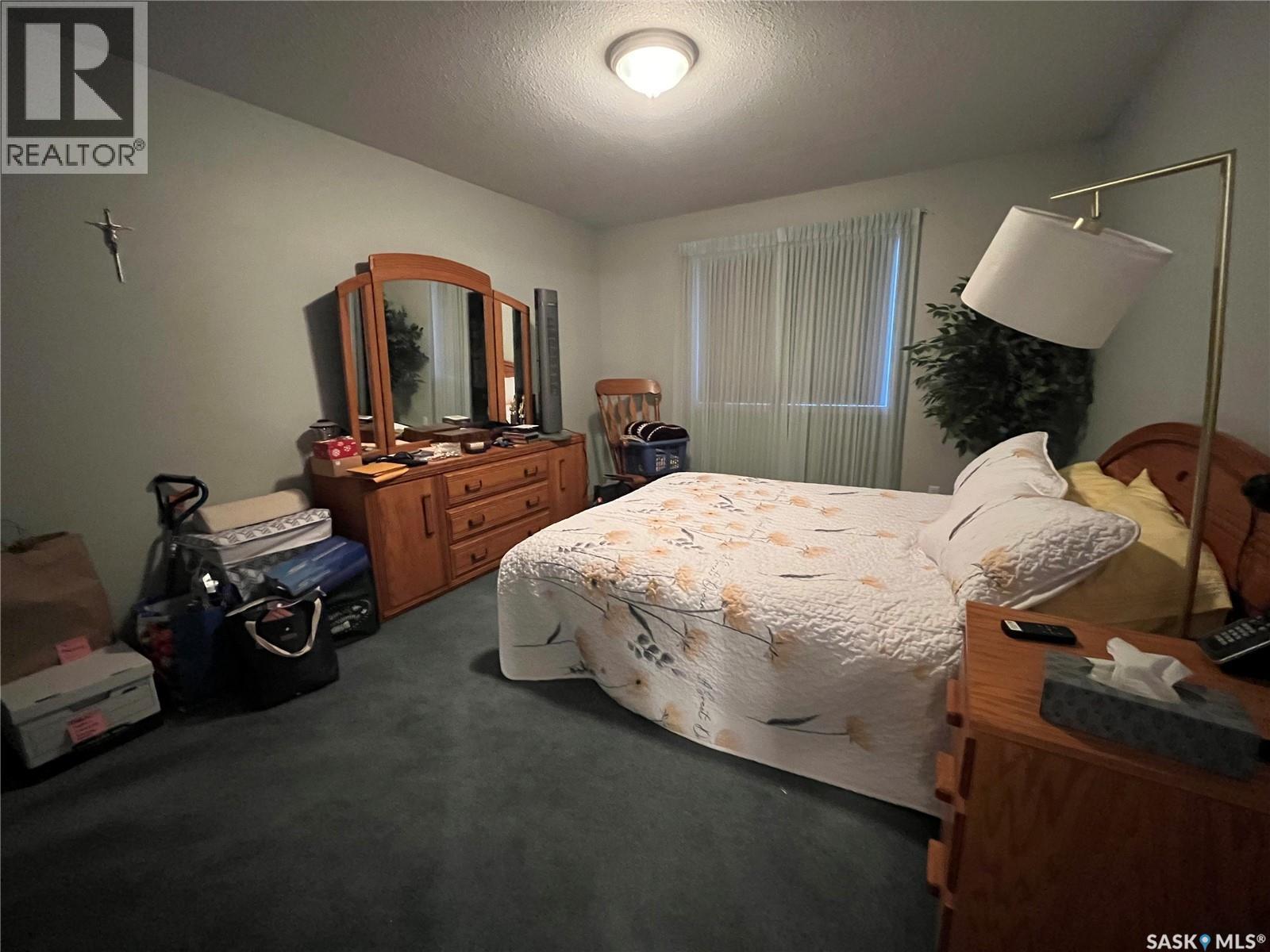 106 331 Macoun Drive, Swift Current, SK - Indoor Photo Showing Bedroom