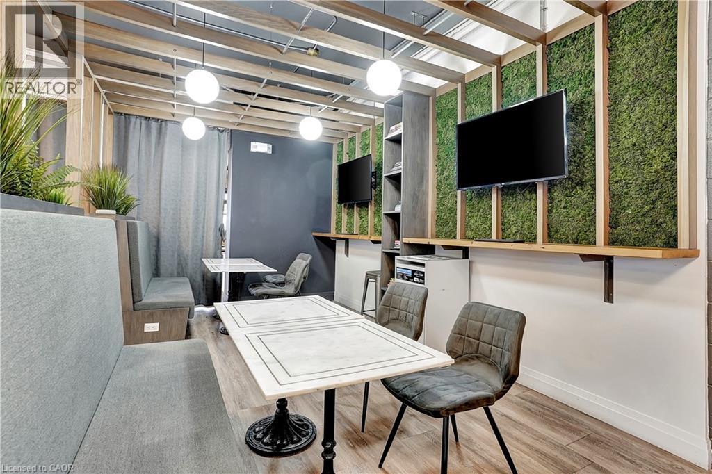 618 King Street W, Kitchener, ON