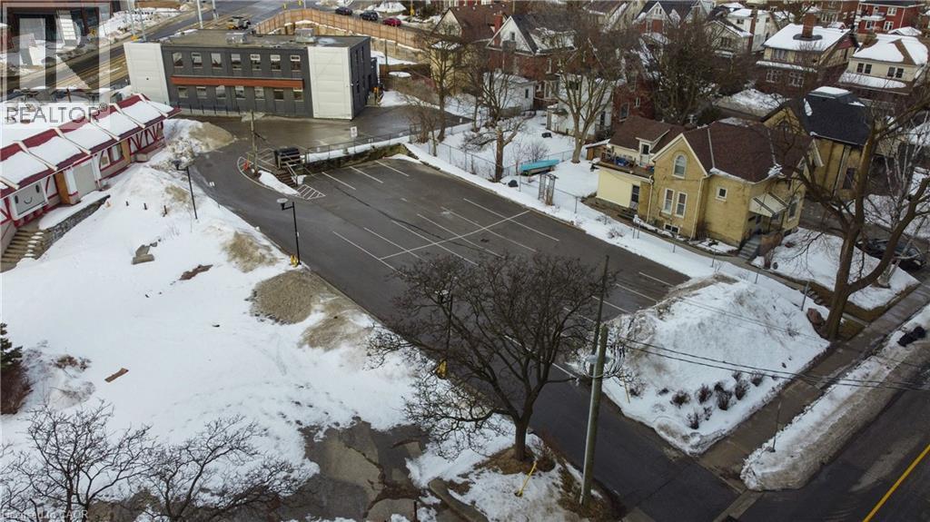 618 King Street W, Kitchener, ON