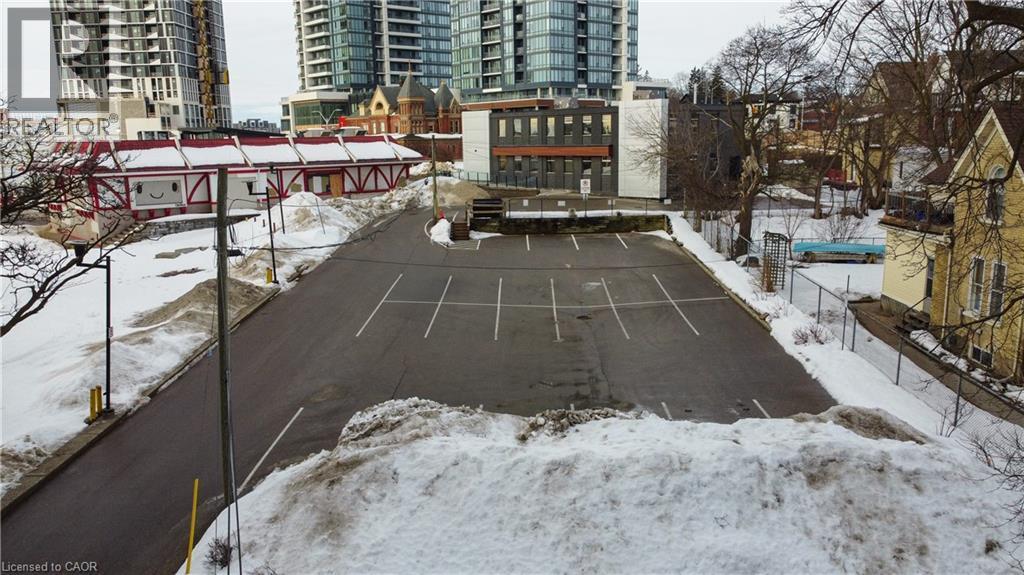 618 King Street W, Kitchener, ON