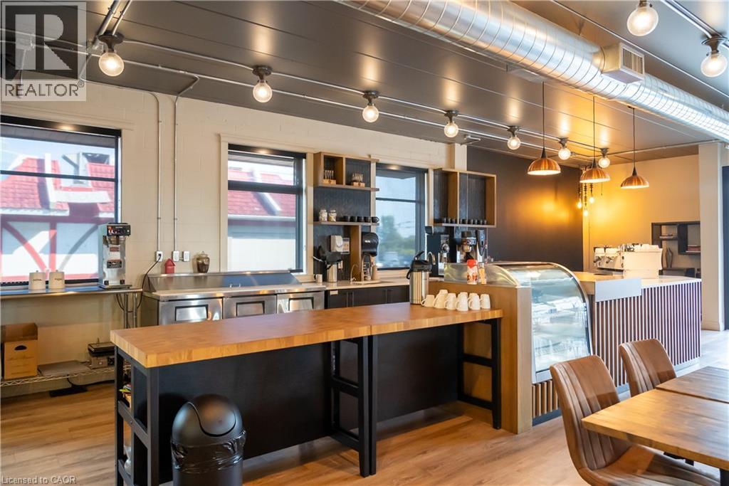 618 King Street W, Kitchener, ON