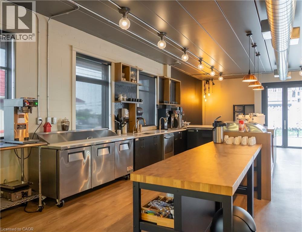 618 King Street W, Kitchener, ON