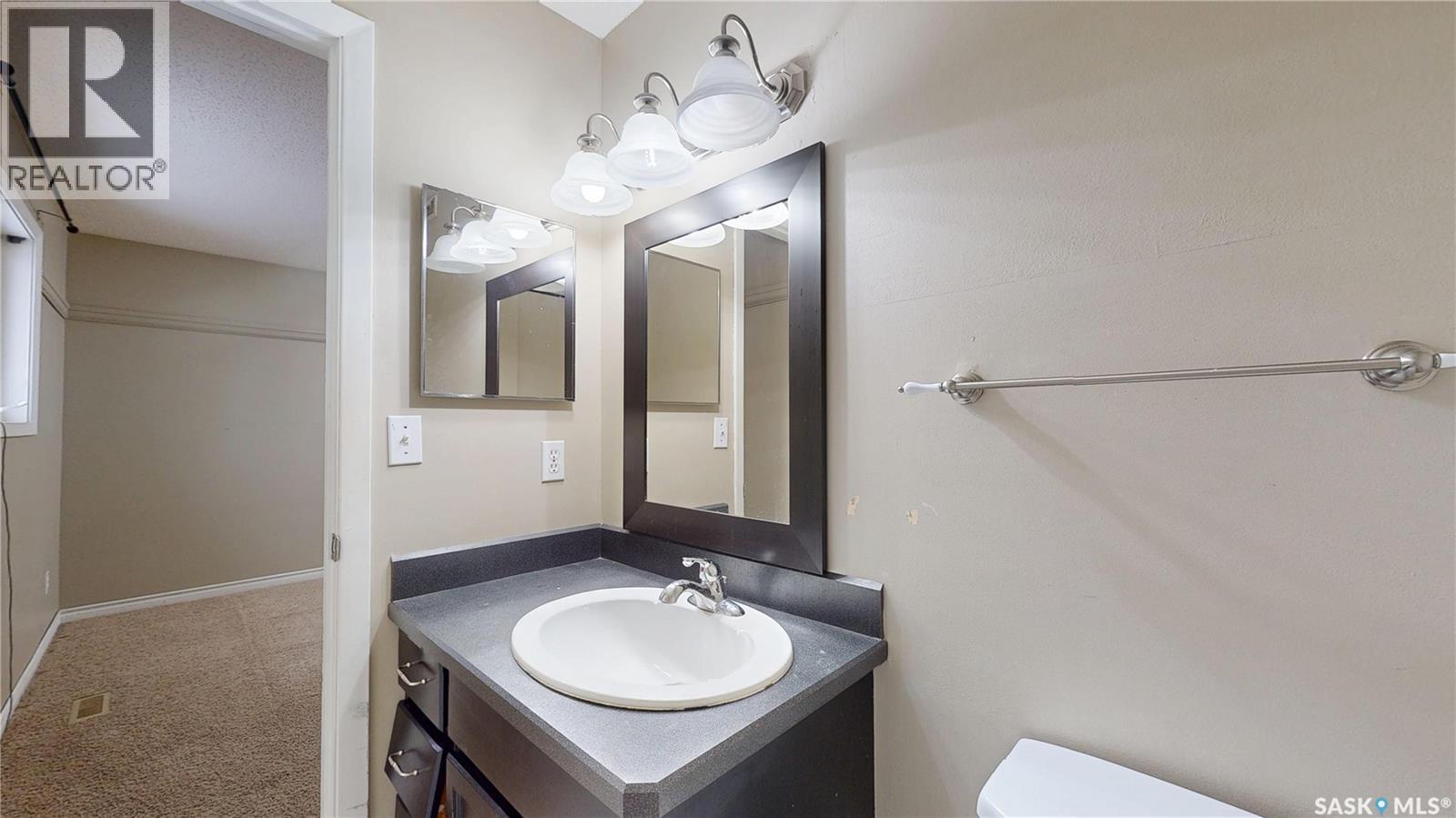 6519 Whelan Drive, Regina, SK - Indoor Photo Showing Bathroom