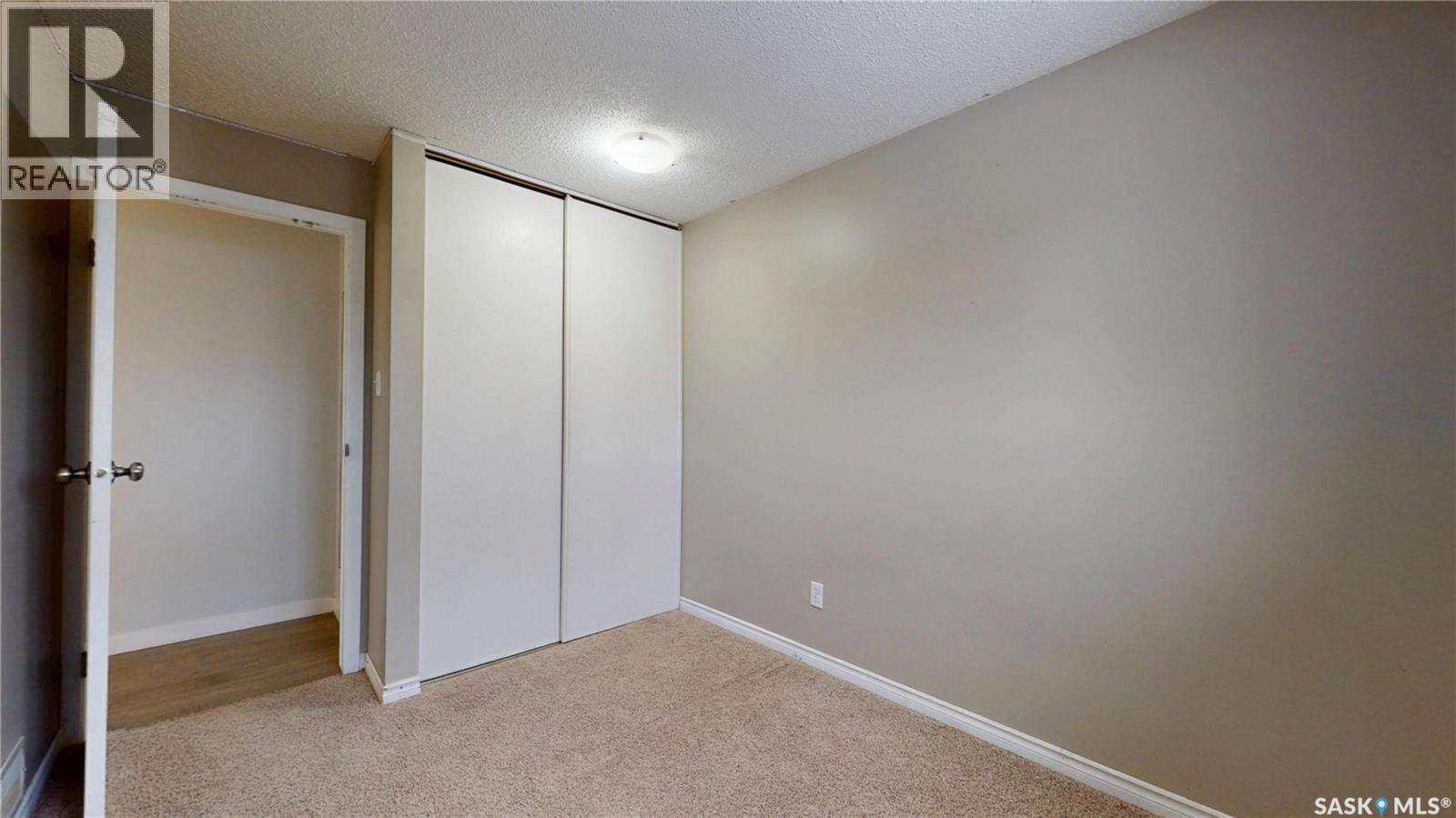 6519 Whelan Drive, Regina, SK - Indoor Photo Showing Other Room