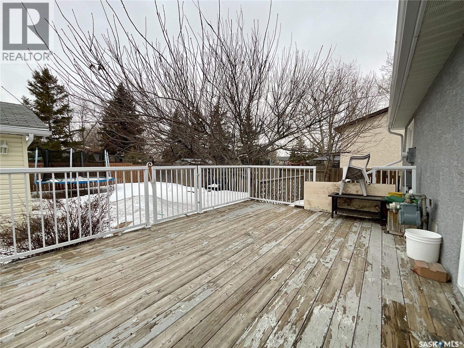 6519 Whelan Drive, Regina, SK - Outdoor With Deck Patio Veranda With Exterior
