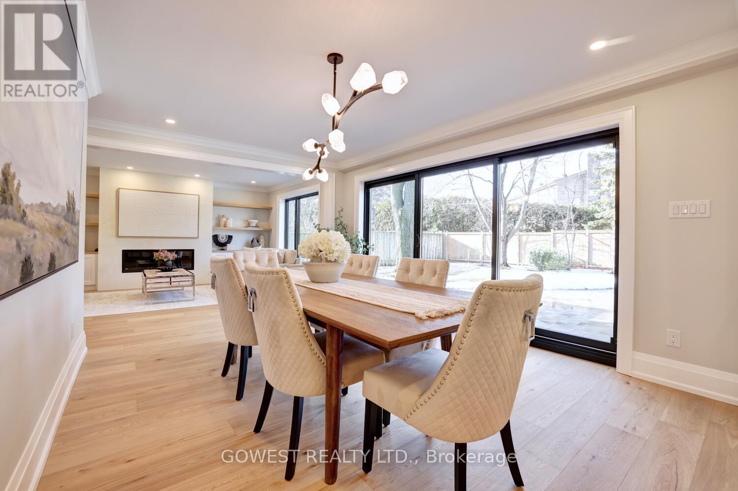 981 Valdese Drive, Mississauga, ON - Indoor Photo Showing Dining Room