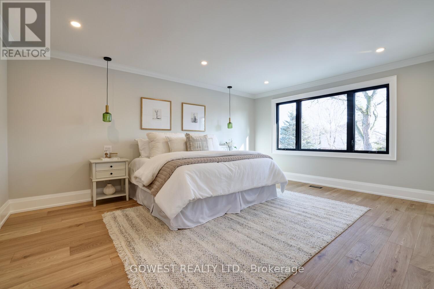 981 Valdese Drive, Mississauga, ON - Indoor Photo Showing Bedroom