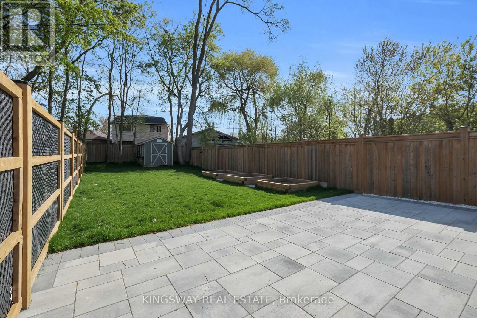 17 Broadview Avenue, Mississauga, ON - Outdoor With Backyard