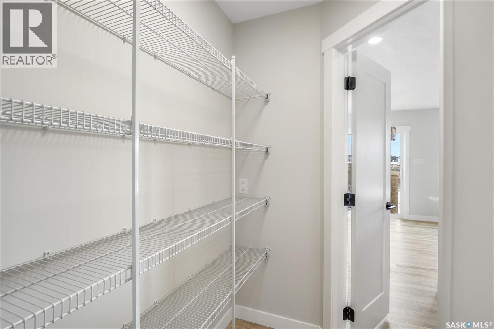 3000 Dumont Way, Regina, SK - Indoor With Storage