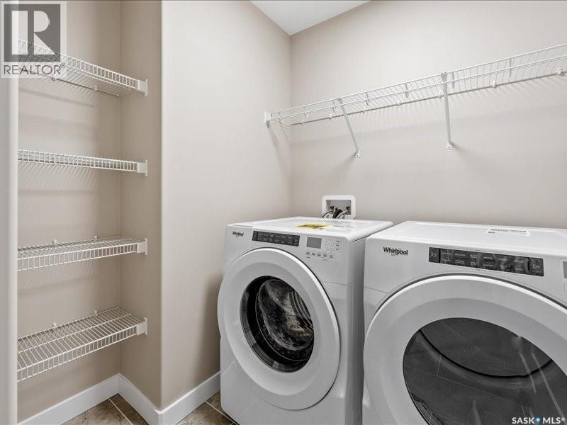 3000 Dumont Way, Regina, SK - Indoor Photo Showing Laundry Room
