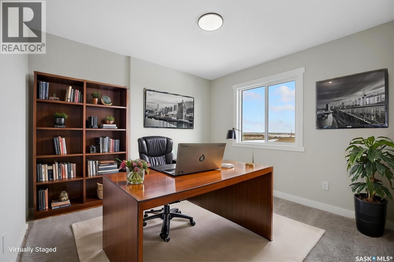 3000 Dumont Way, Regina, SK - Indoor Photo Showing Office
