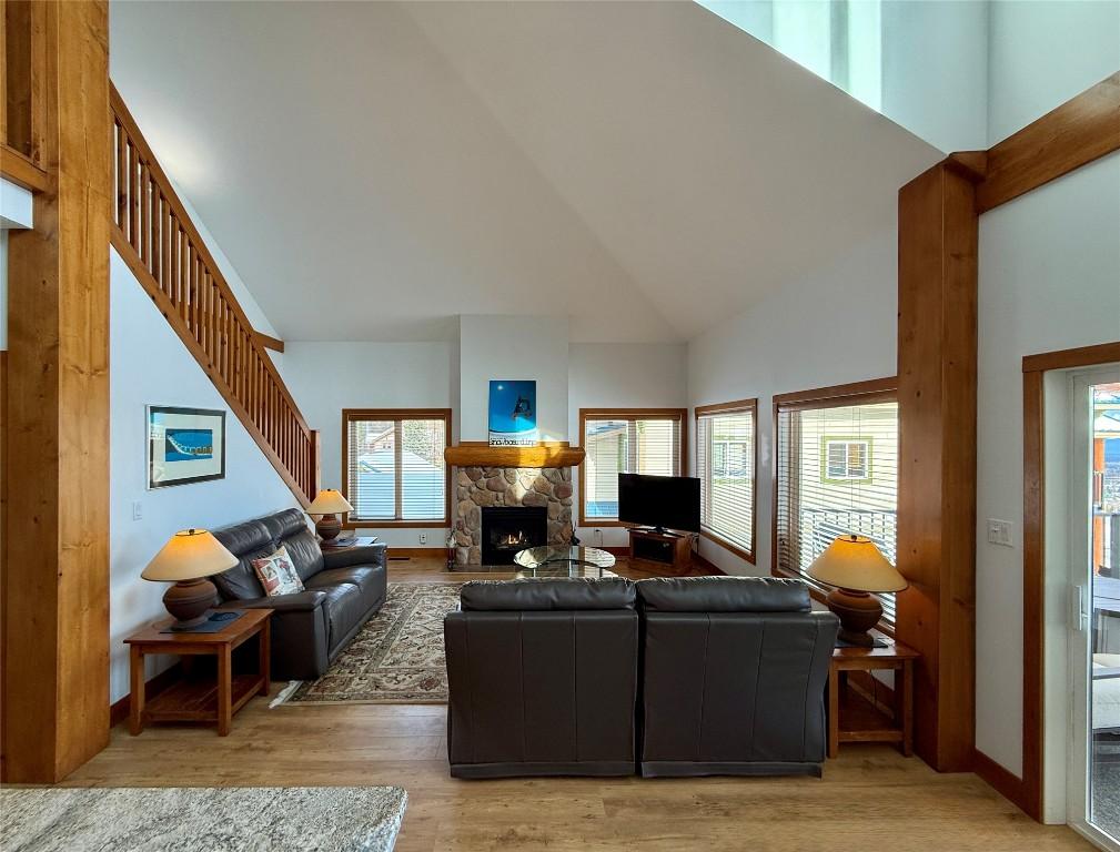 A6-1351 Gerry Sorensen Way, Kimberley, BC - Indoor Photo Showing Living Room