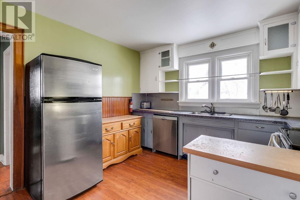 51 Devouna Street, Garson, ON - Indoor Photo Showing Kitchen With Double Sink