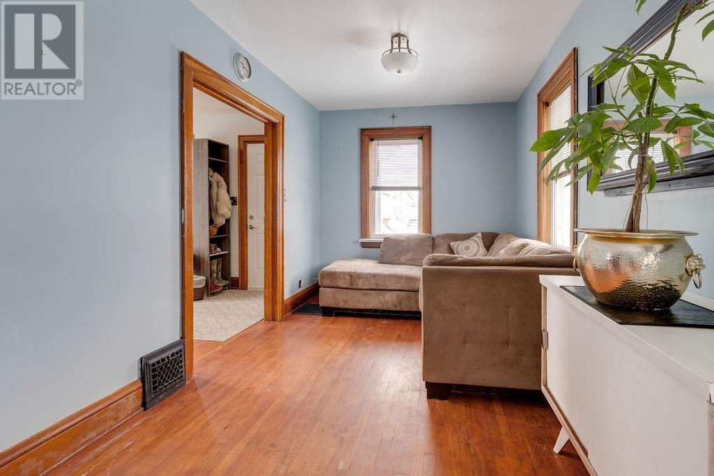 51 Devouna Street, Garson, ON - Indoor