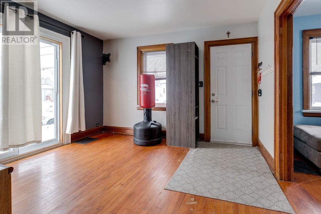 51 Devouna Street, Garson, ON - Indoor Photo Showing Other Room