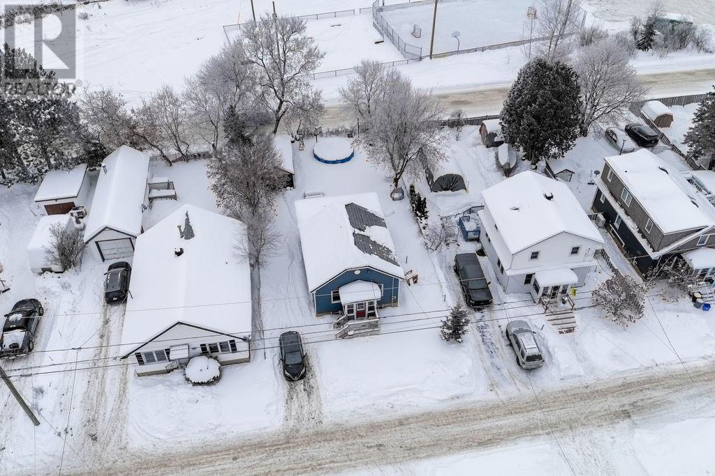 51 Devouna Street, Garson, ON - Outdoor