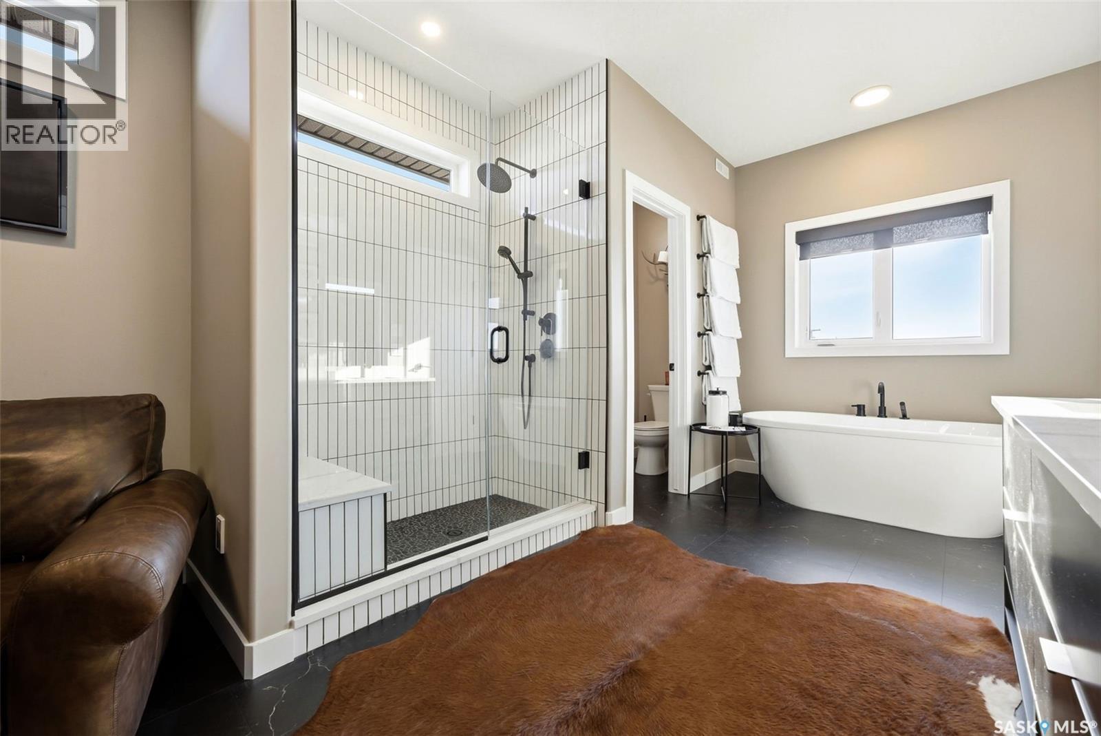 13 Plains Green, Pilot Butte, SK - Indoor Photo Showing Bathroom