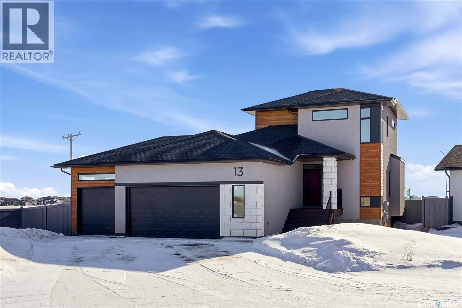 13 Plains Green, Pilot Butte, SK - Outdoor