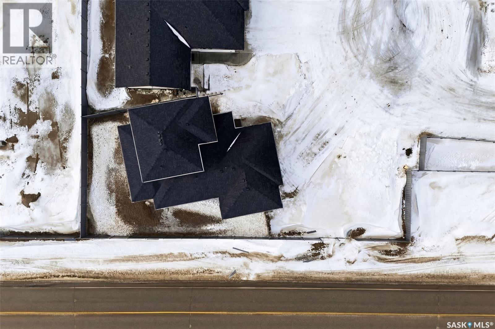 13 Plains Green, Pilot Butte, SK - Outdoor