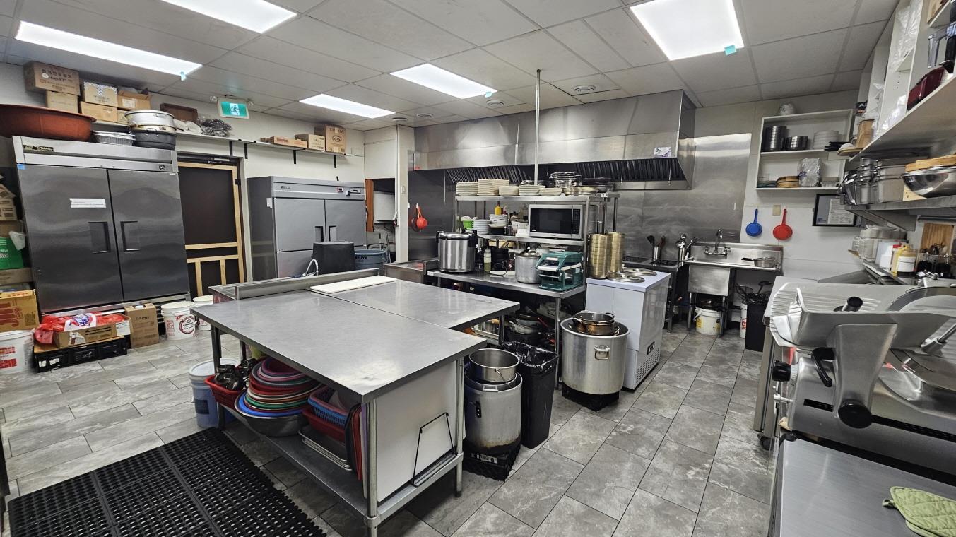 3338 Parsons Rd Nw, Edmonton, AB