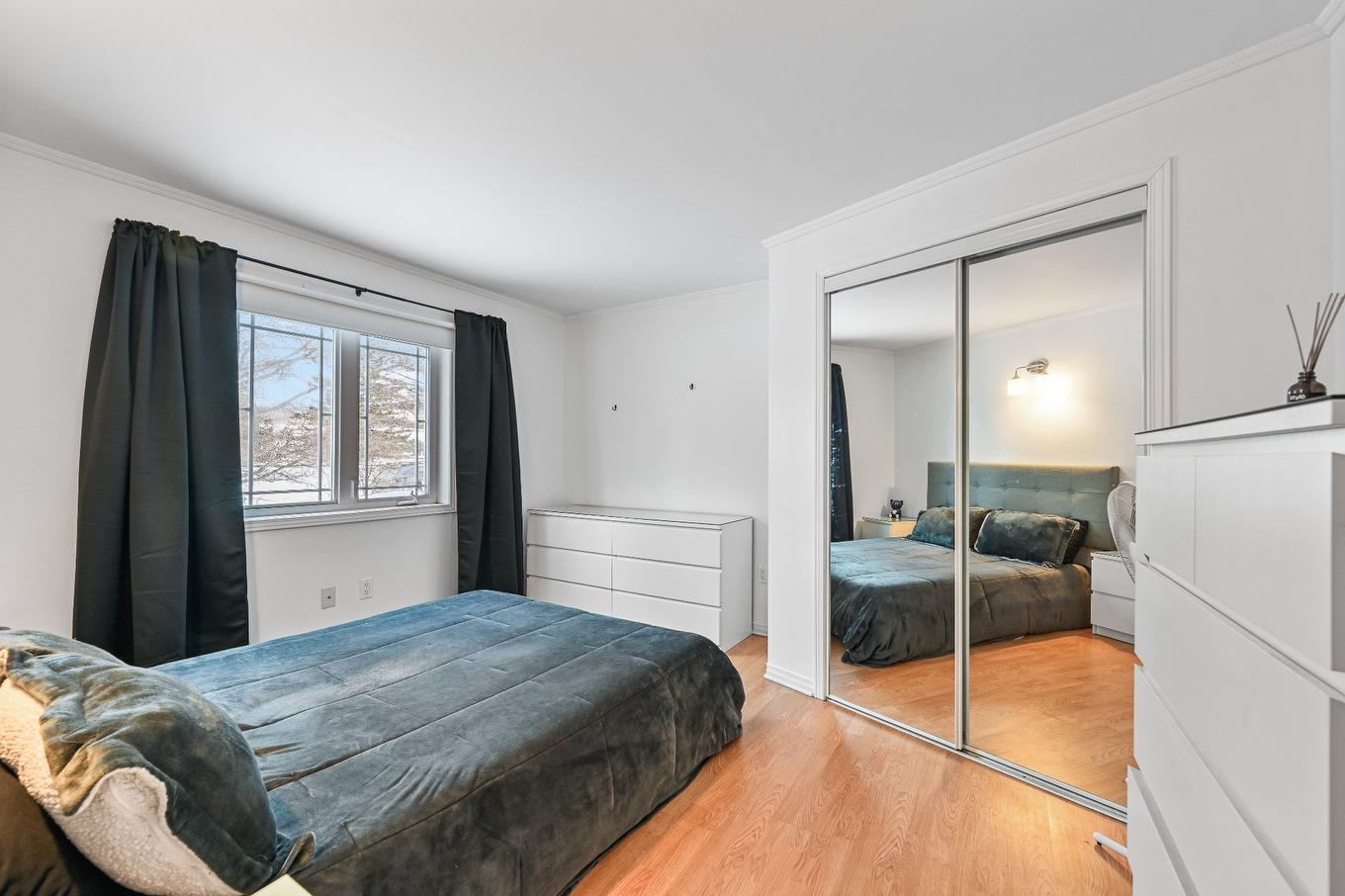 Chambre à coucher - 132 Rue Lorraine, Saint-Jean-Sur-Richelieu, QC - Indoor Photo Showing Bedroom