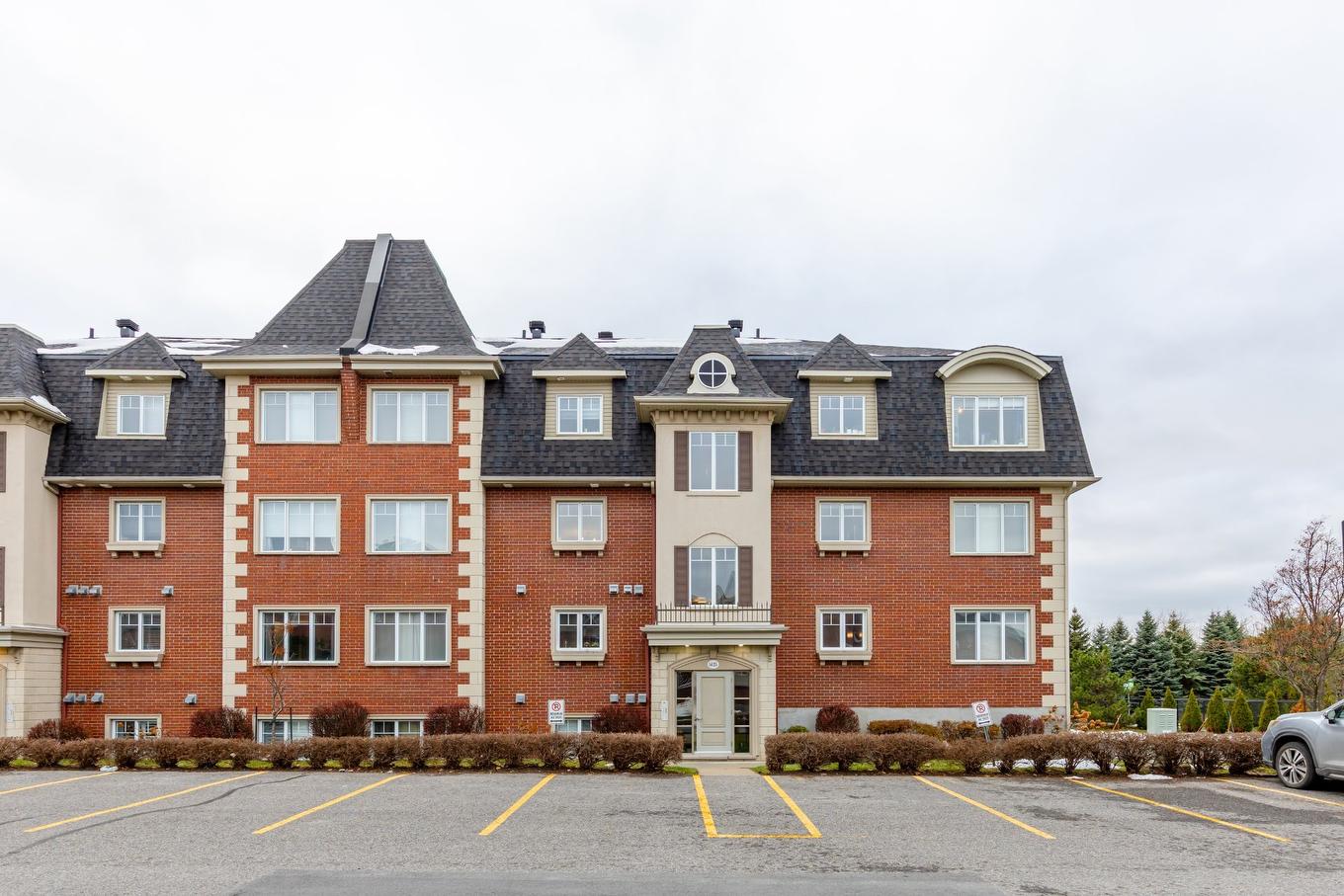 Façade - 2-5625 Rue Condor, Brossard, QC - Outdoor With Facade
