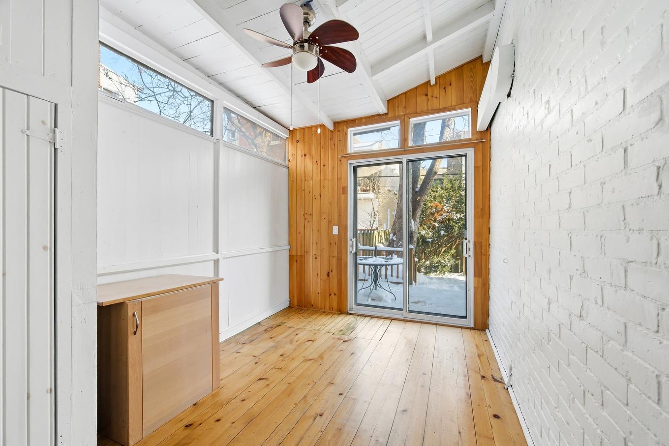 Veranda - 2289 Av. De Clifton, Montréal (Côte-Des-Neiges/Notre-Dame-De-Grâce), QC - Indoor Photo Showing Other Room