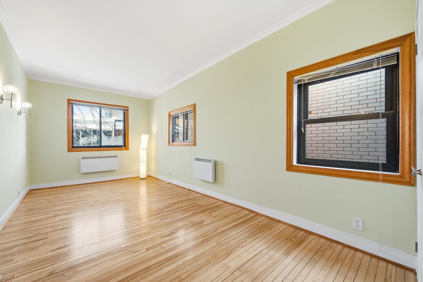 Primary bedroom - 2289 Av. De Clifton, Montréal (Côte-Des-Neiges/Notre-Dame-De-Grâce), QC - Indoor Photo Showing Other Room