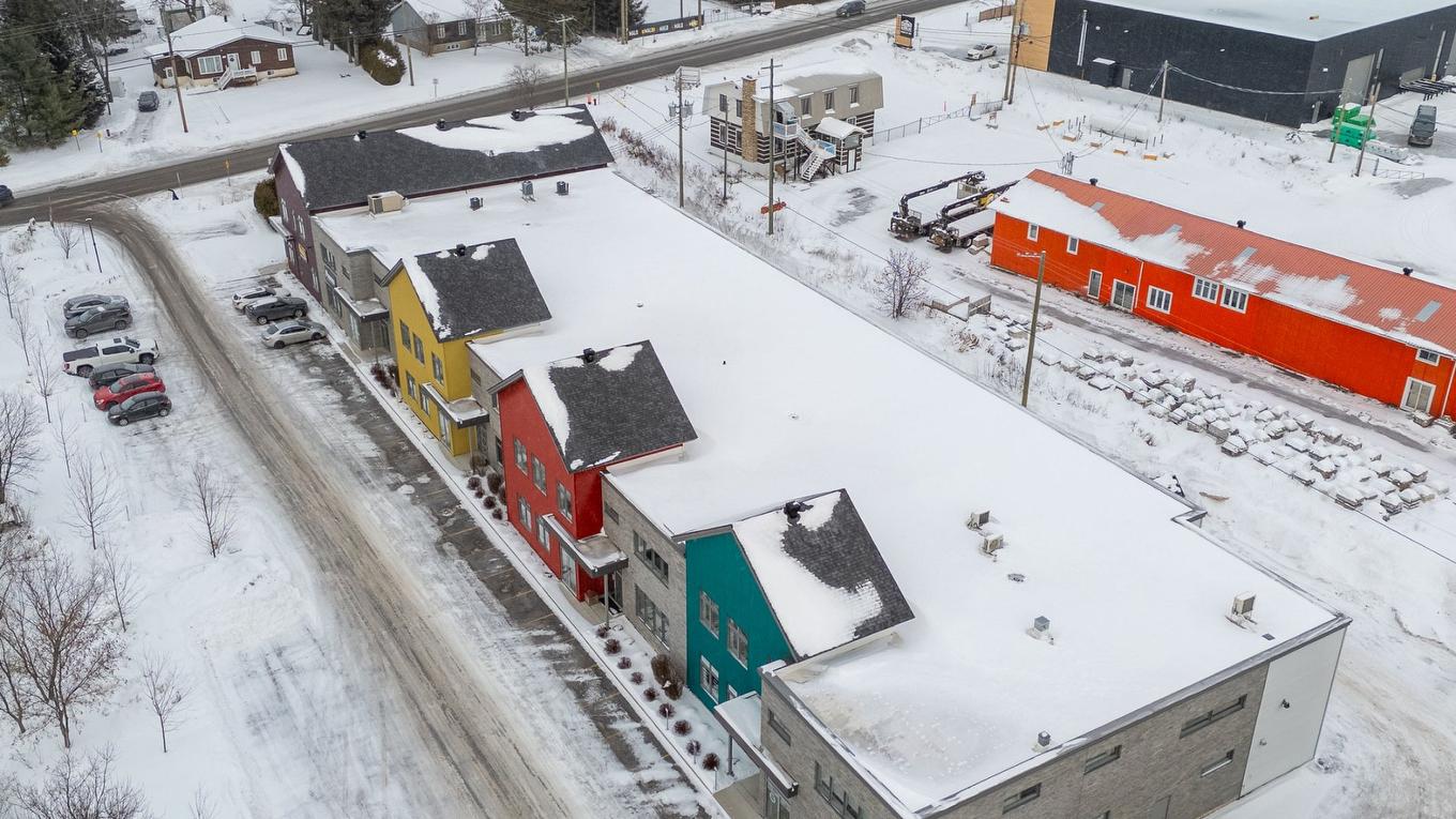 Photo aérienne - 103-951 Ch. Du Lac-Écho, Prévost, QC - Outdoor