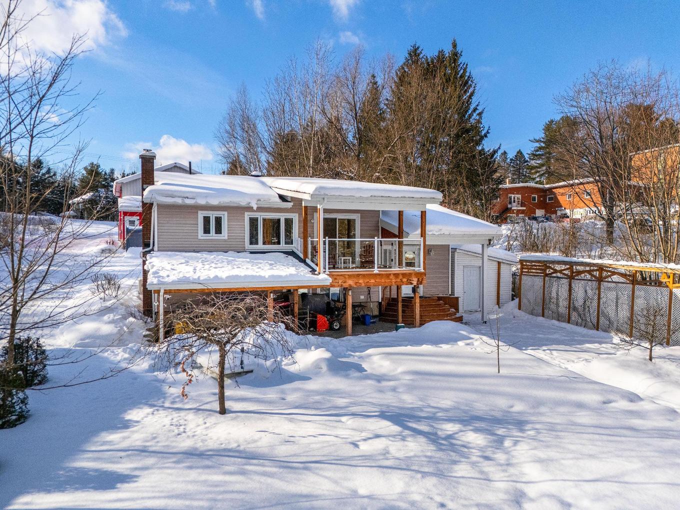 Cour - 6970 Rue Émery-Fontaine, Sherbrooke (Brompton/Rock Forest/Saint-Élie/Deauville), QC - Outdoor With Deck Patio Veranda