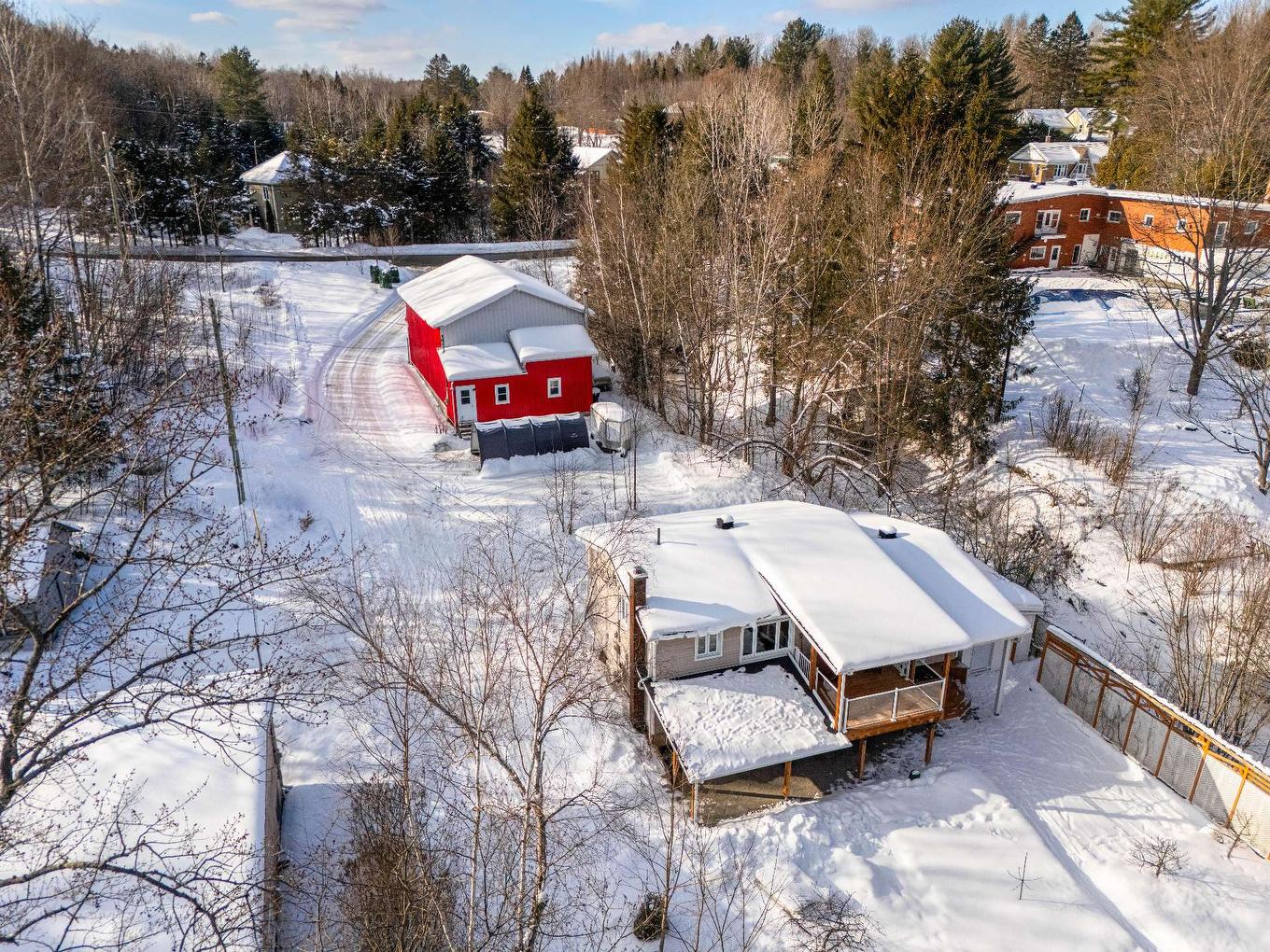 Photo aérienne - 6970 Rue Émery-Fontaine, Sherbrooke (Brompton/Rock Forest/Saint-Élie/Deauville), QC - Outdoor With View