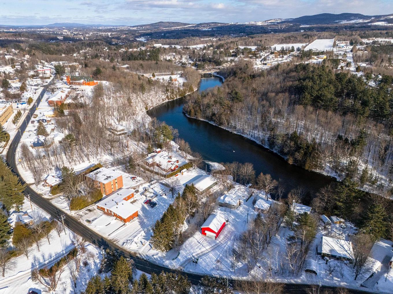 Photo aérienne - 6970 Rue Émery-Fontaine, Sherbrooke (Brompton/Rock Forest/Saint-Élie/Deauville), QC - Outdoor With View
