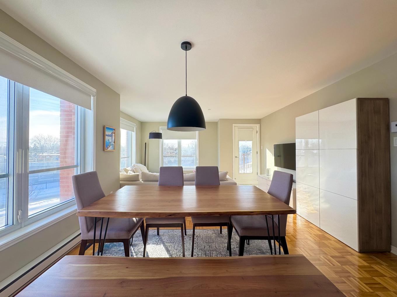 Salle à manger - 403-5200 Boul. Des Sources, Montréal (Pierrefonds-Roxboro), QC - Indoor Photo Showing Dining Room