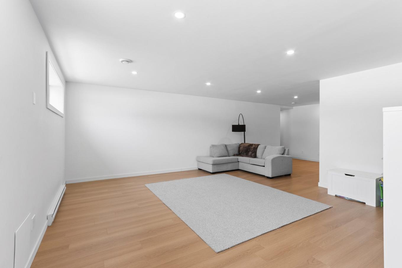 Family room - 12 Rue Des Pêcheurs, Saint-Louis-De-Gonzague, QC - Indoor Photo Showing Other Room