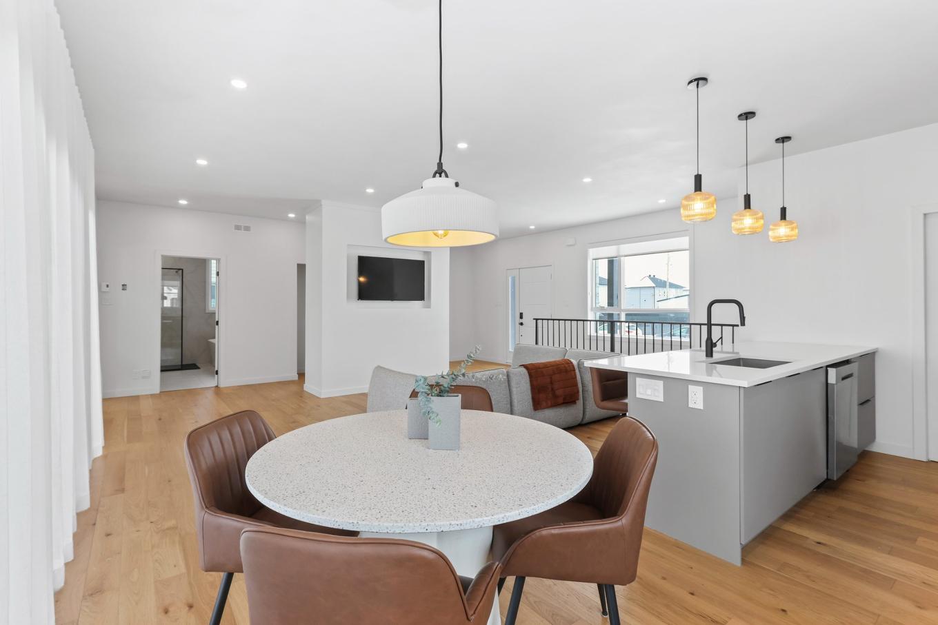 Dining room - 12 Rue Des Pêcheurs, Saint-Louis-De-Gonzague, QC - Indoor Photo Showing Dining Room