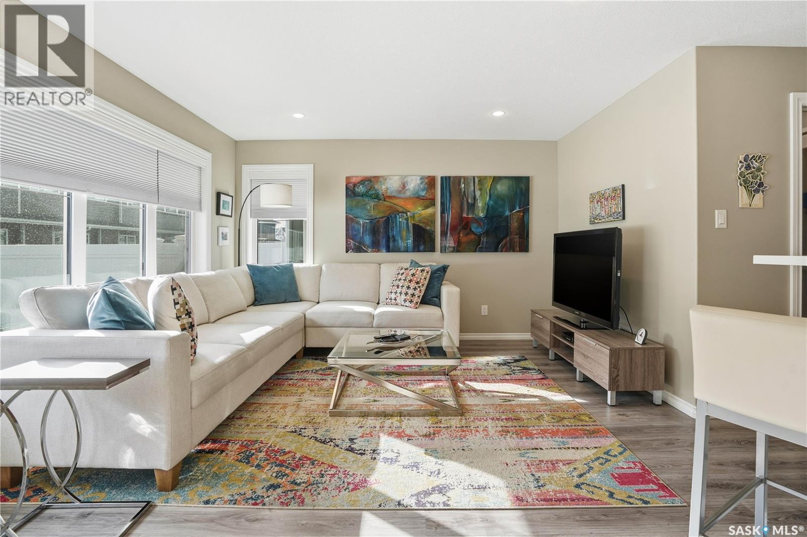 341 4000 Sandhill Crescent, Regina, SK - Indoor Photo Showing Living Room