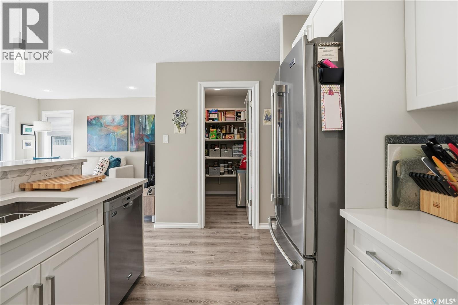341 4000 Sandhill Crescent, Regina, SK - Indoor Photo Showing Kitchen
