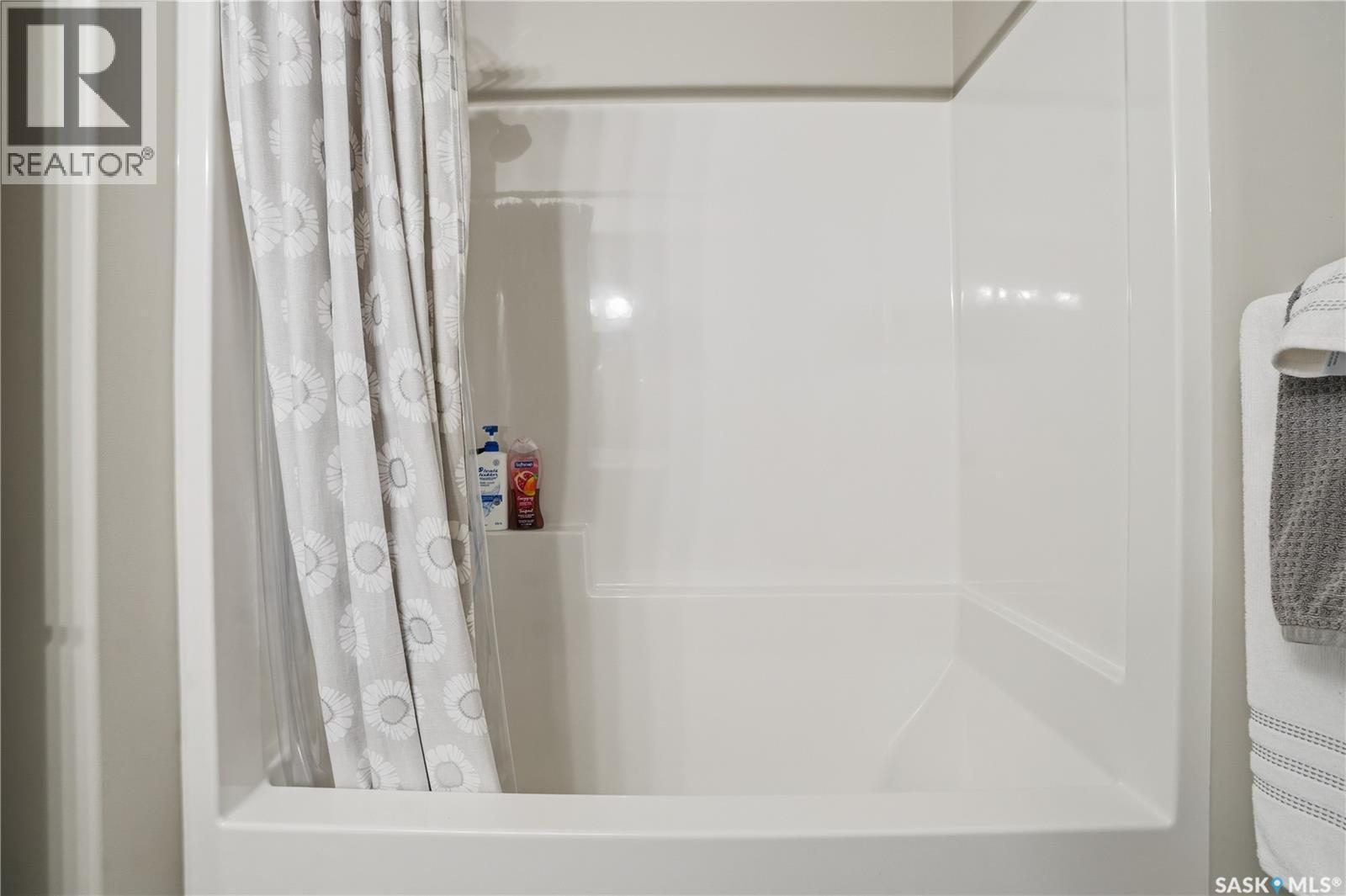 341 4000 Sandhill Crescent, Regina, SK - Indoor Photo Showing Bathroom