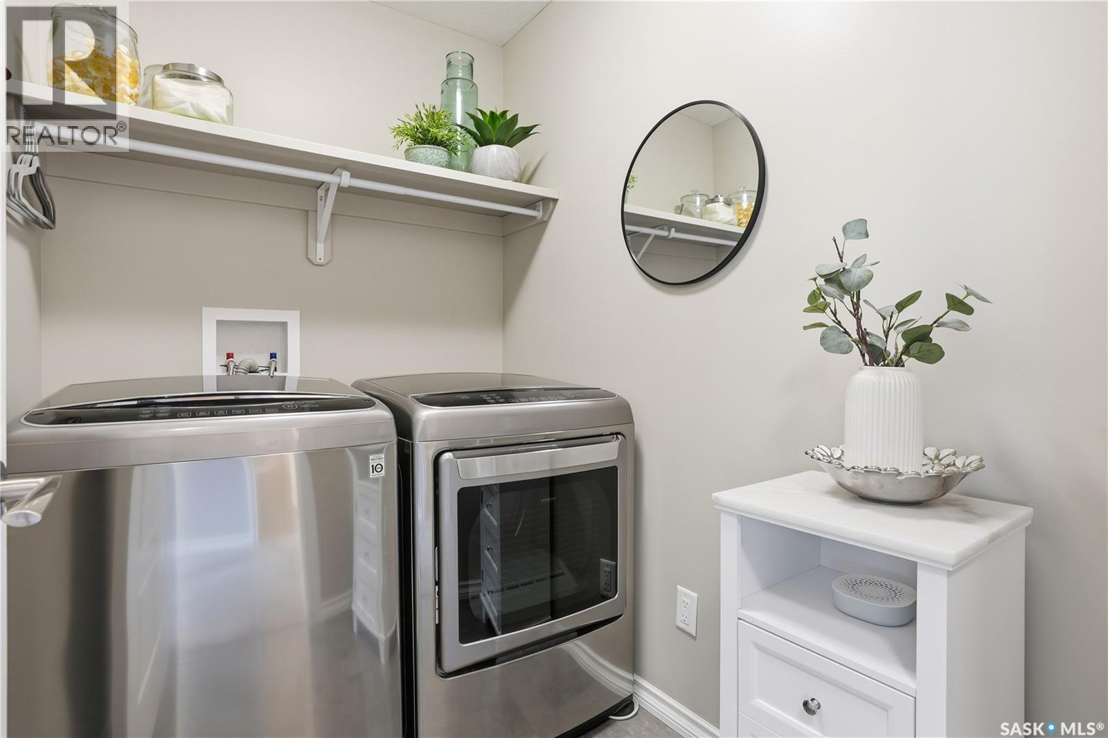 341 4000 Sandhill Crescent, Regina, SK - Indoor Photo Showing Laundry Room