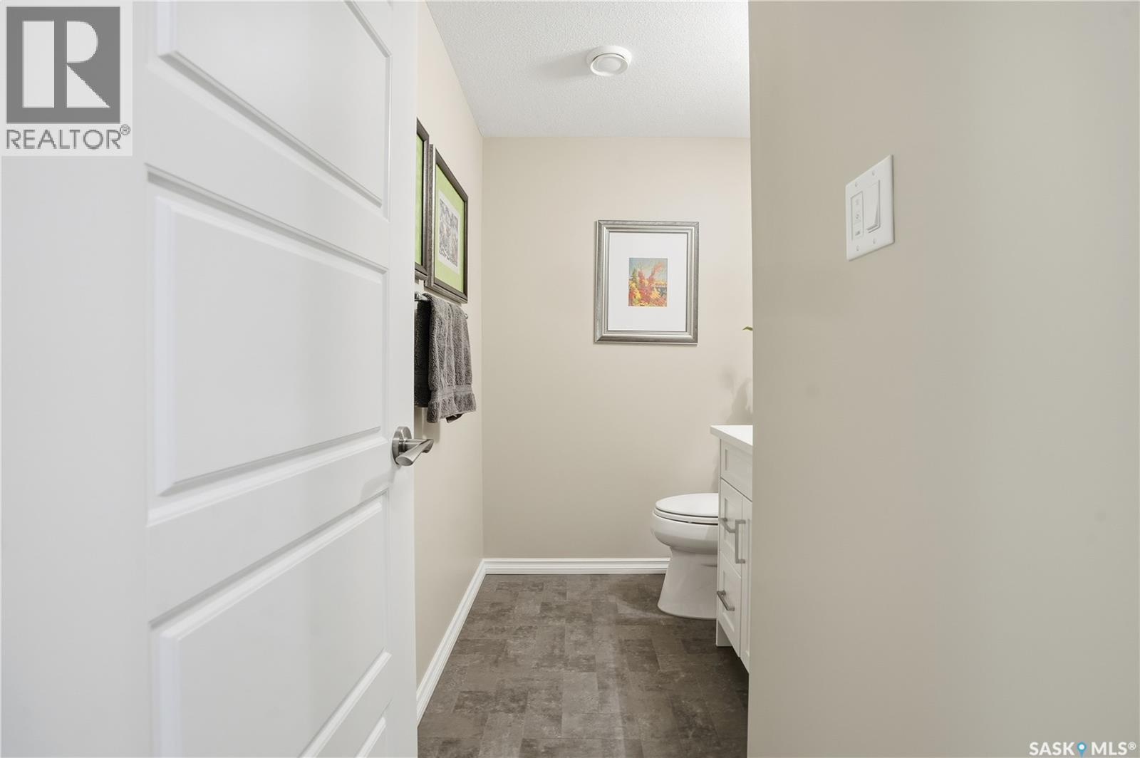 341 4000 Sandhill Crescent, Regina, SK - Indoor Photo Showing Bathroom