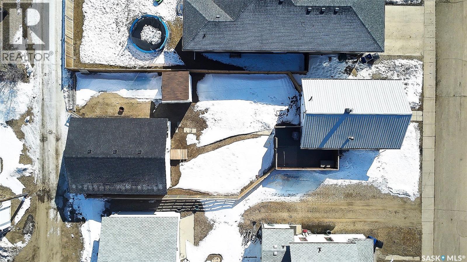 207 5Th Avenue E, Biggar, SK - Outdoor