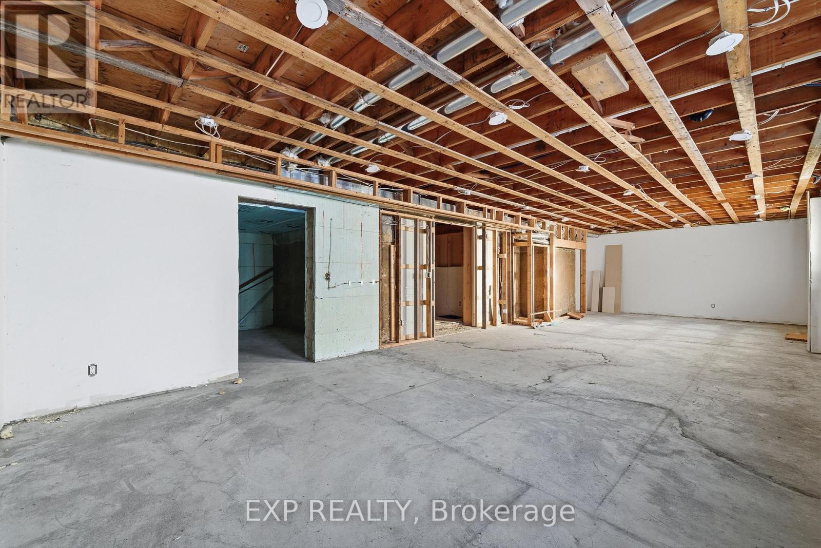 14 Athlone Road, Cambridge, ON - Indoor