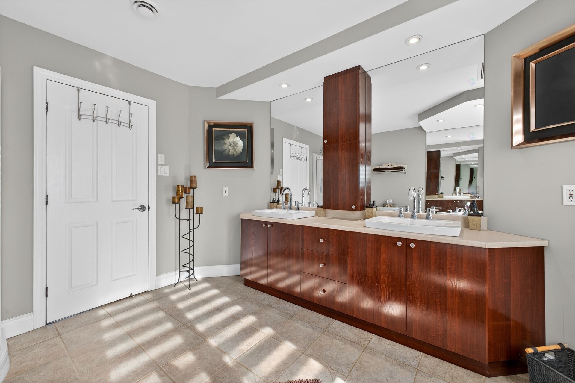 Salle de bains attenante à la CCP - 107 Rue Thibert, Saint-Constant, QC - Indoor