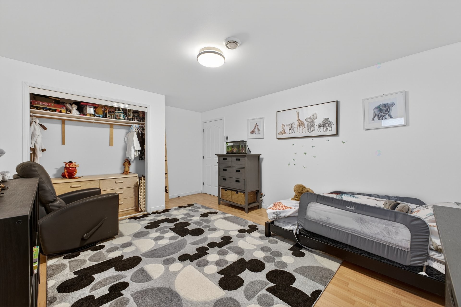 Chambre à coucher - 107 Rue Thibert, Saint-Constant, QC - Indoor Photo Showing Bedroom